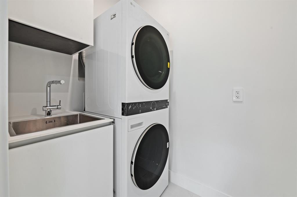 VICTORIA PARK - Residential