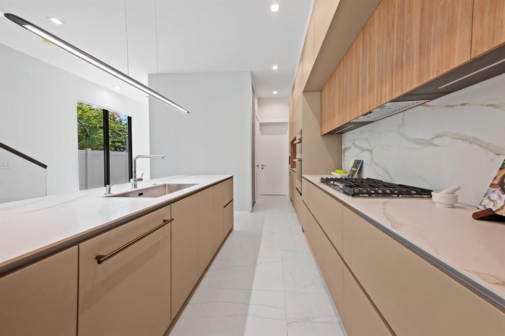 VICTORIA PARK - Residential