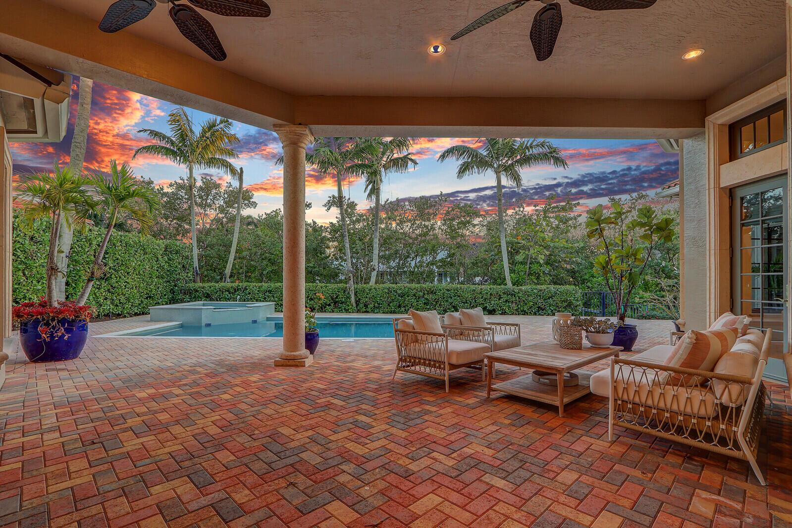 THE COVE - Residential