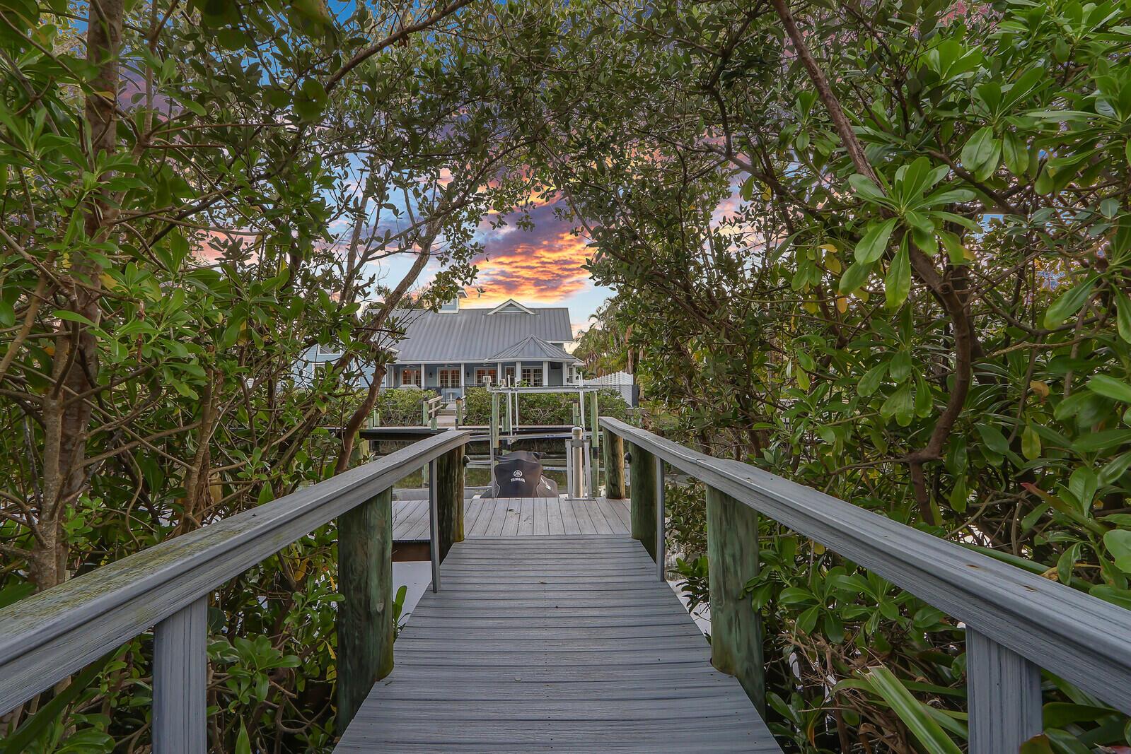 THE COVE - Residential