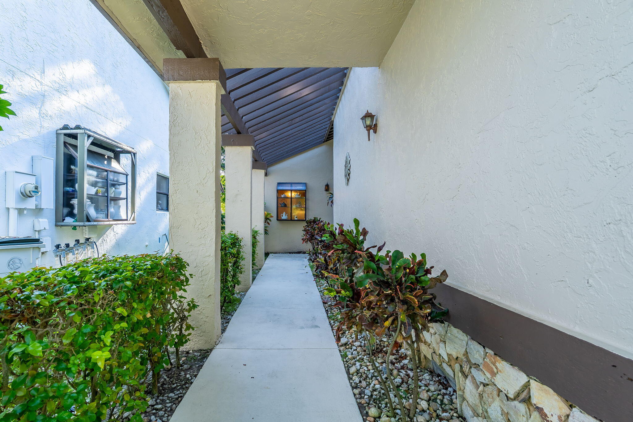 2420 Fiddleleaf Avenue