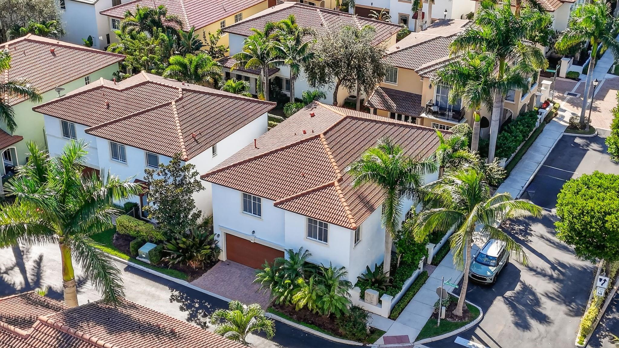 LIBRARY COMMONS - Residential