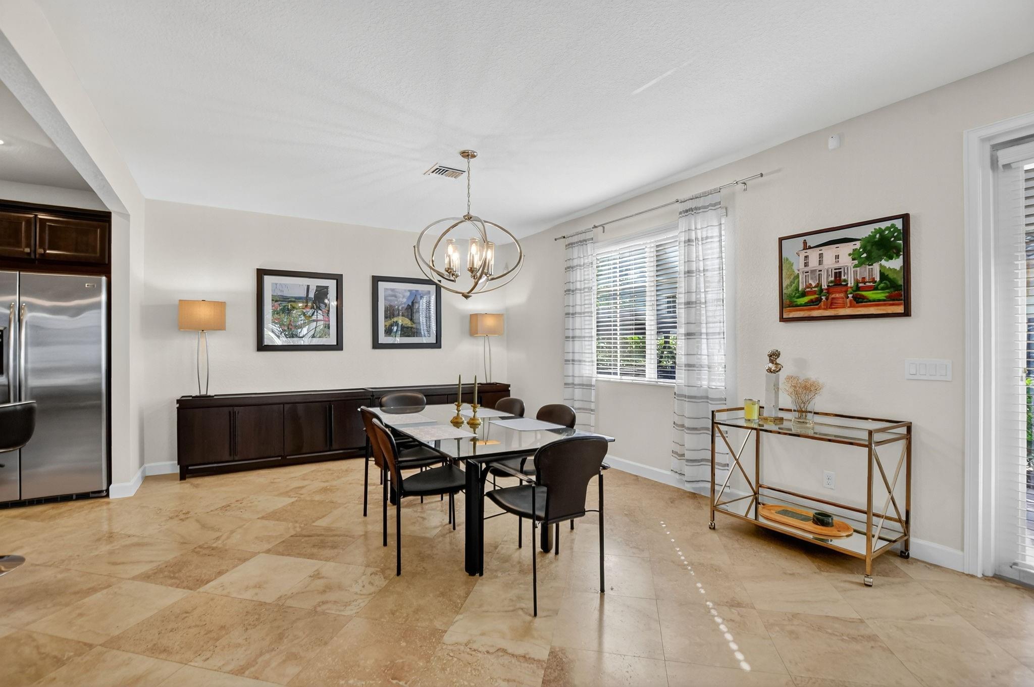 LIBRARY COMMONS - Residential