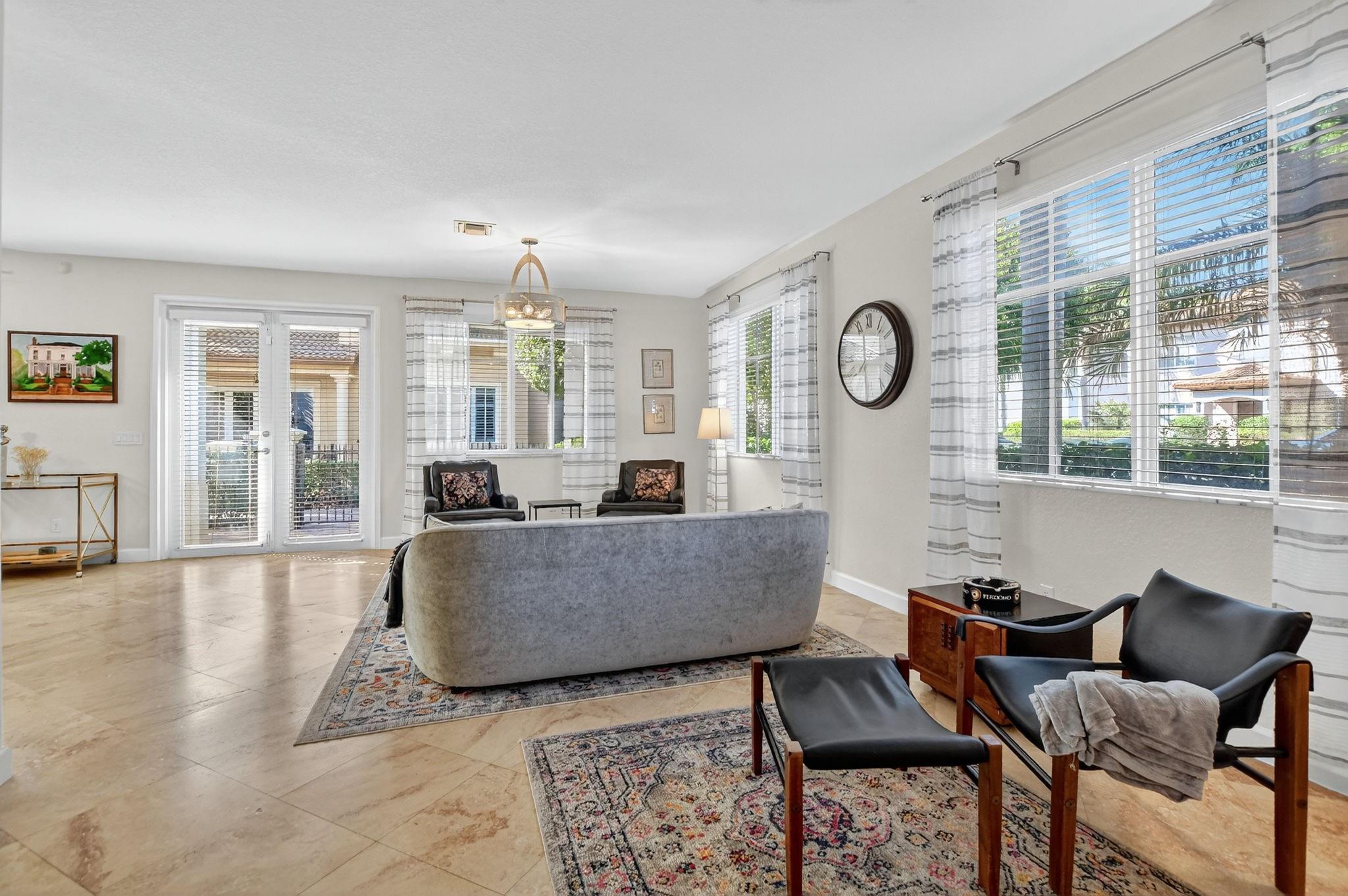 LIBRARY COMMONS - Residential