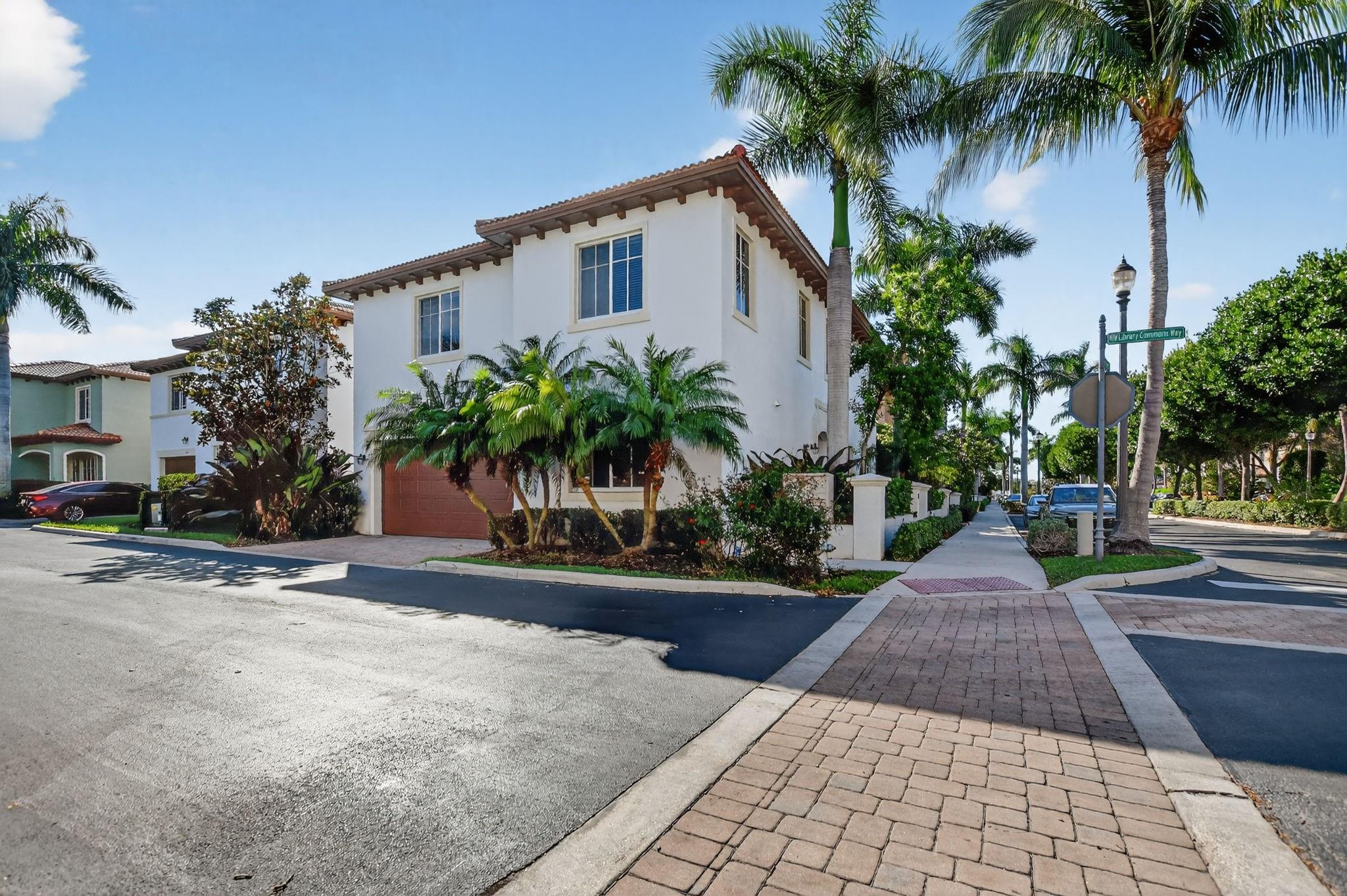 LIBRARY COMMONS - Residential