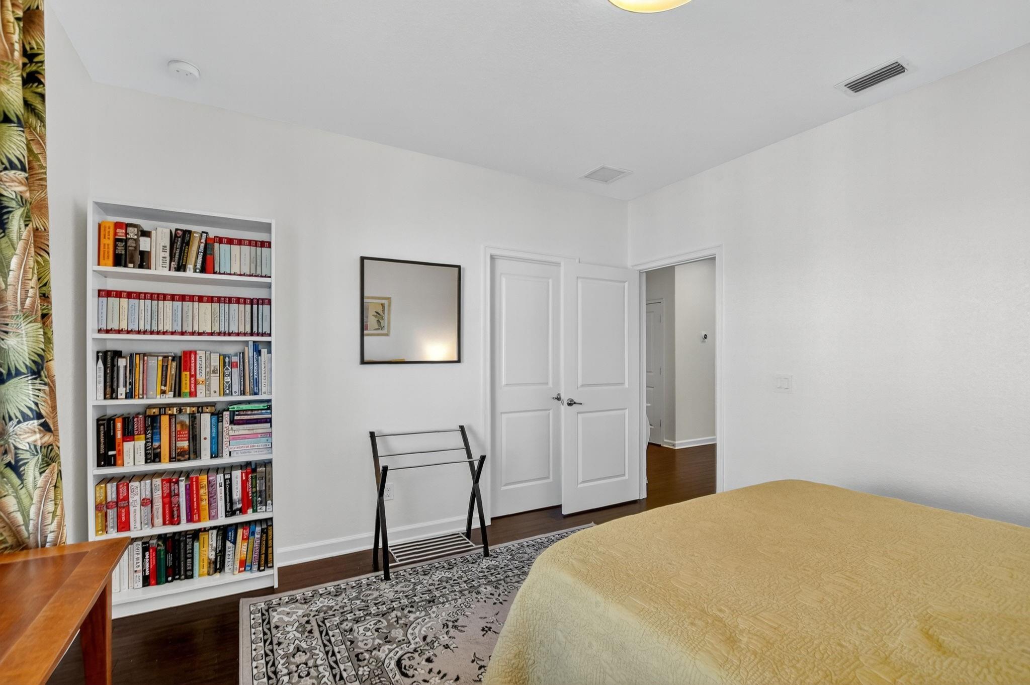 LIBRARY COMMONS - Residential