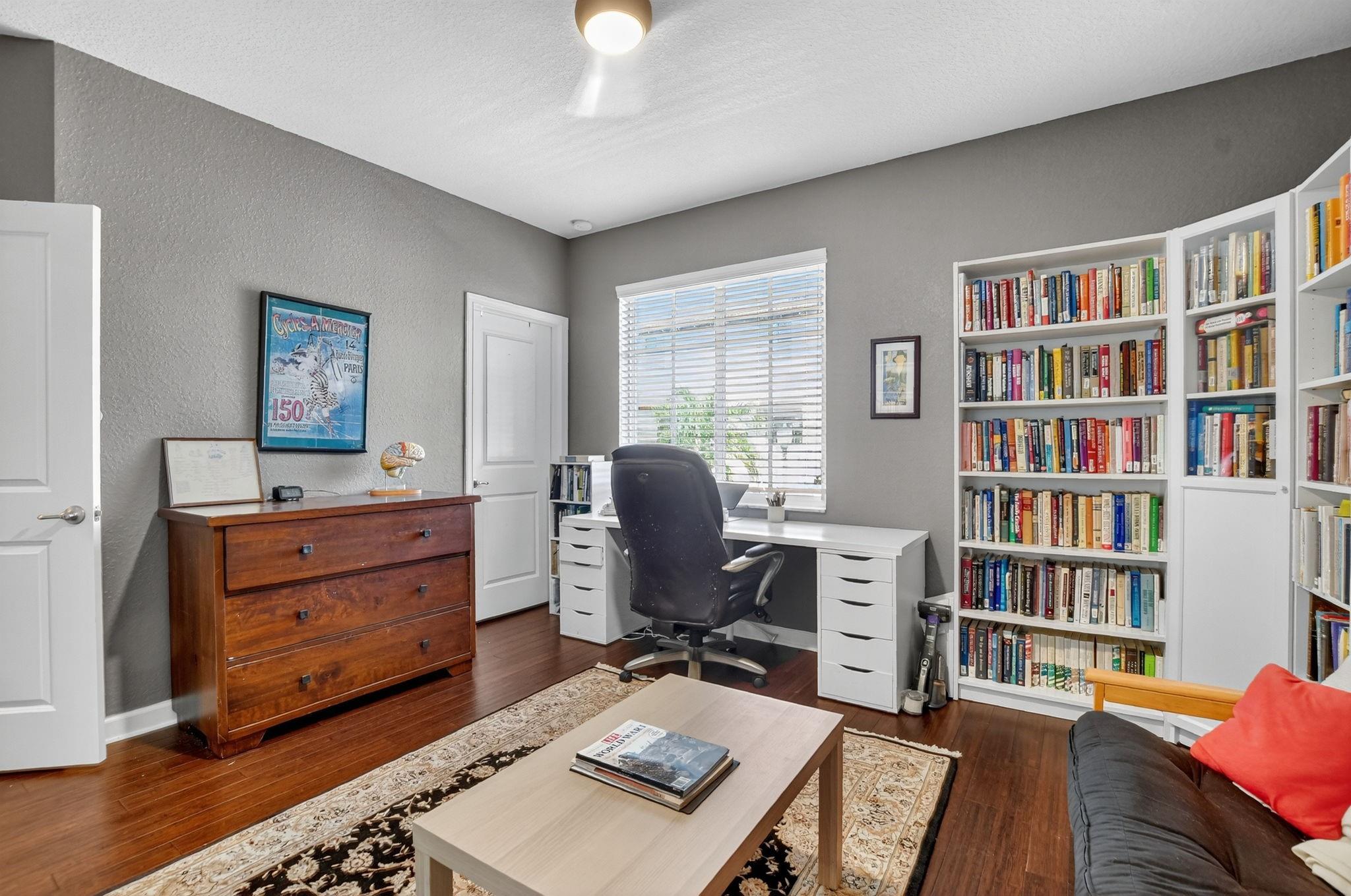 LIBRARY COMMONS - Residential