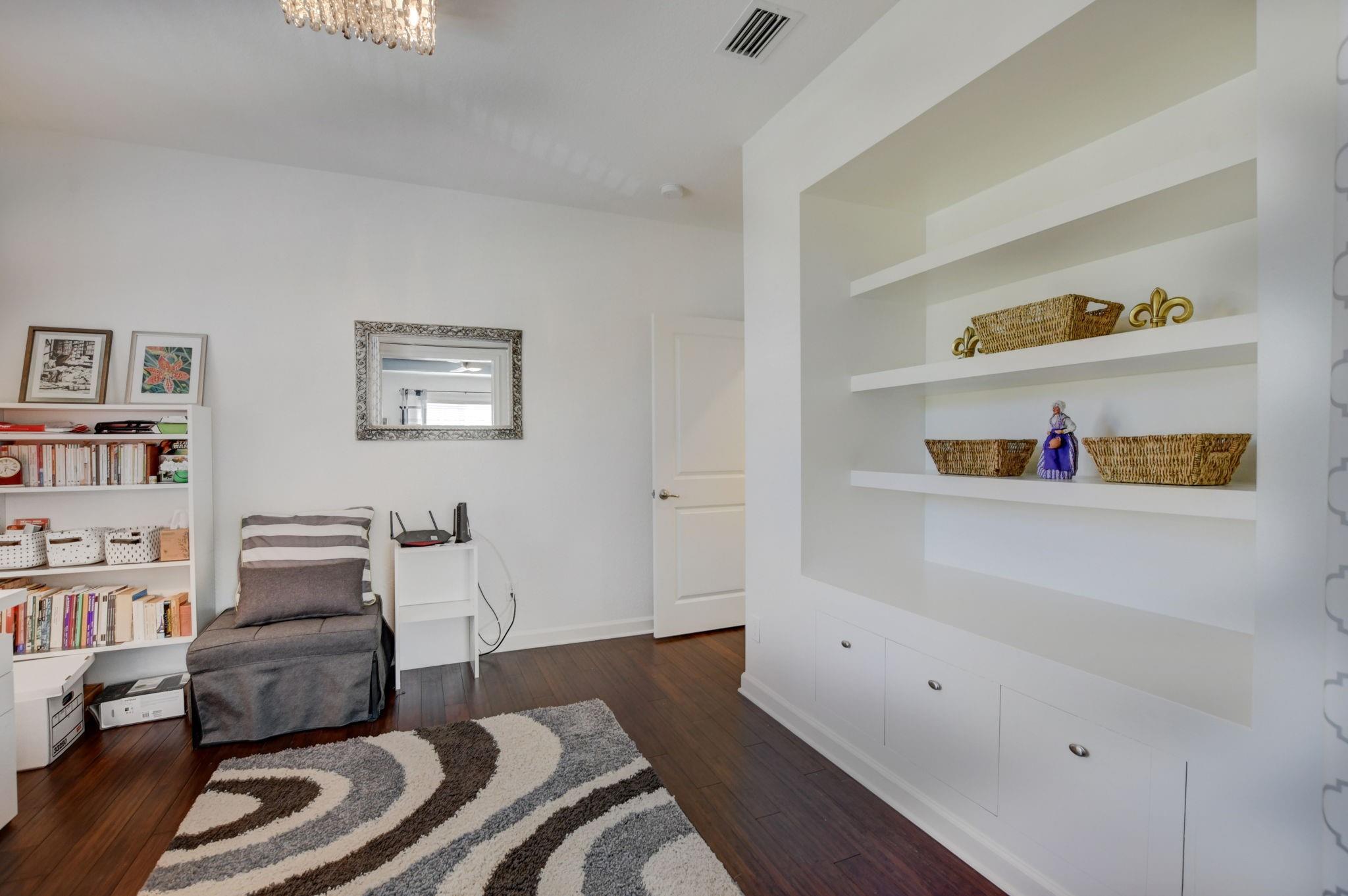 LIBRARY COMMONS - Residential