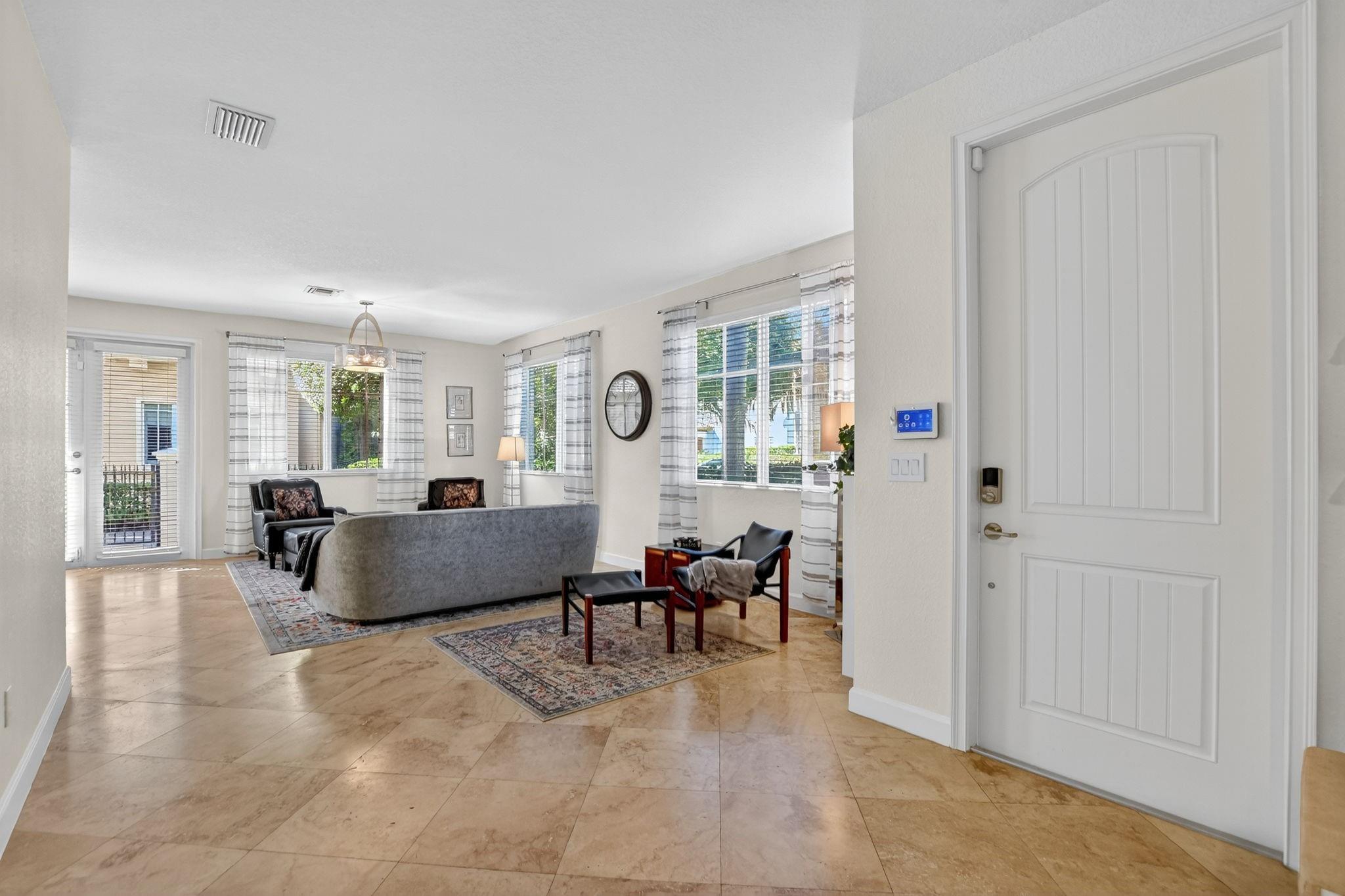 LIBRARY COMMONS - Residential