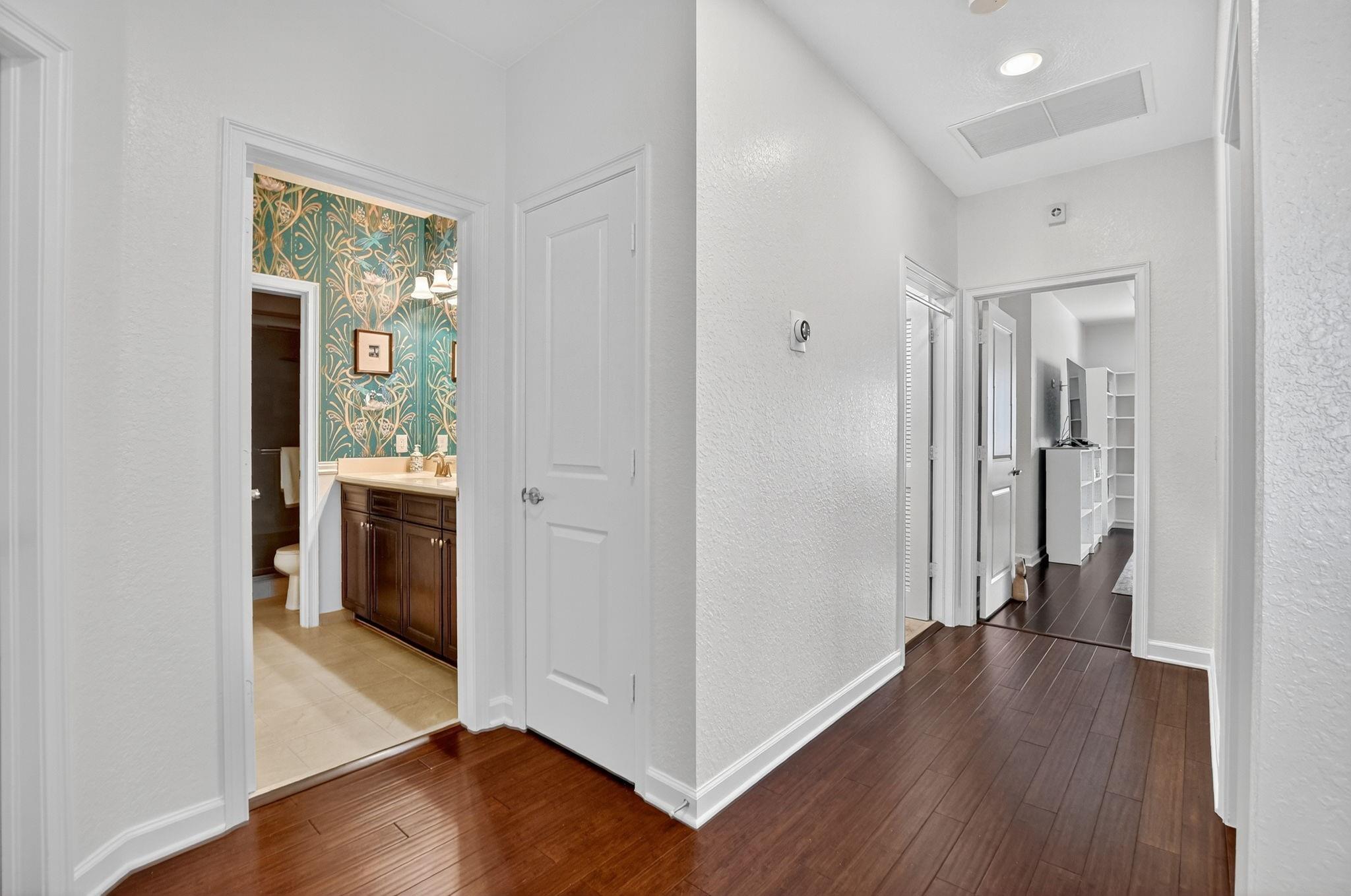 LIBRARY COMMONS - Residential