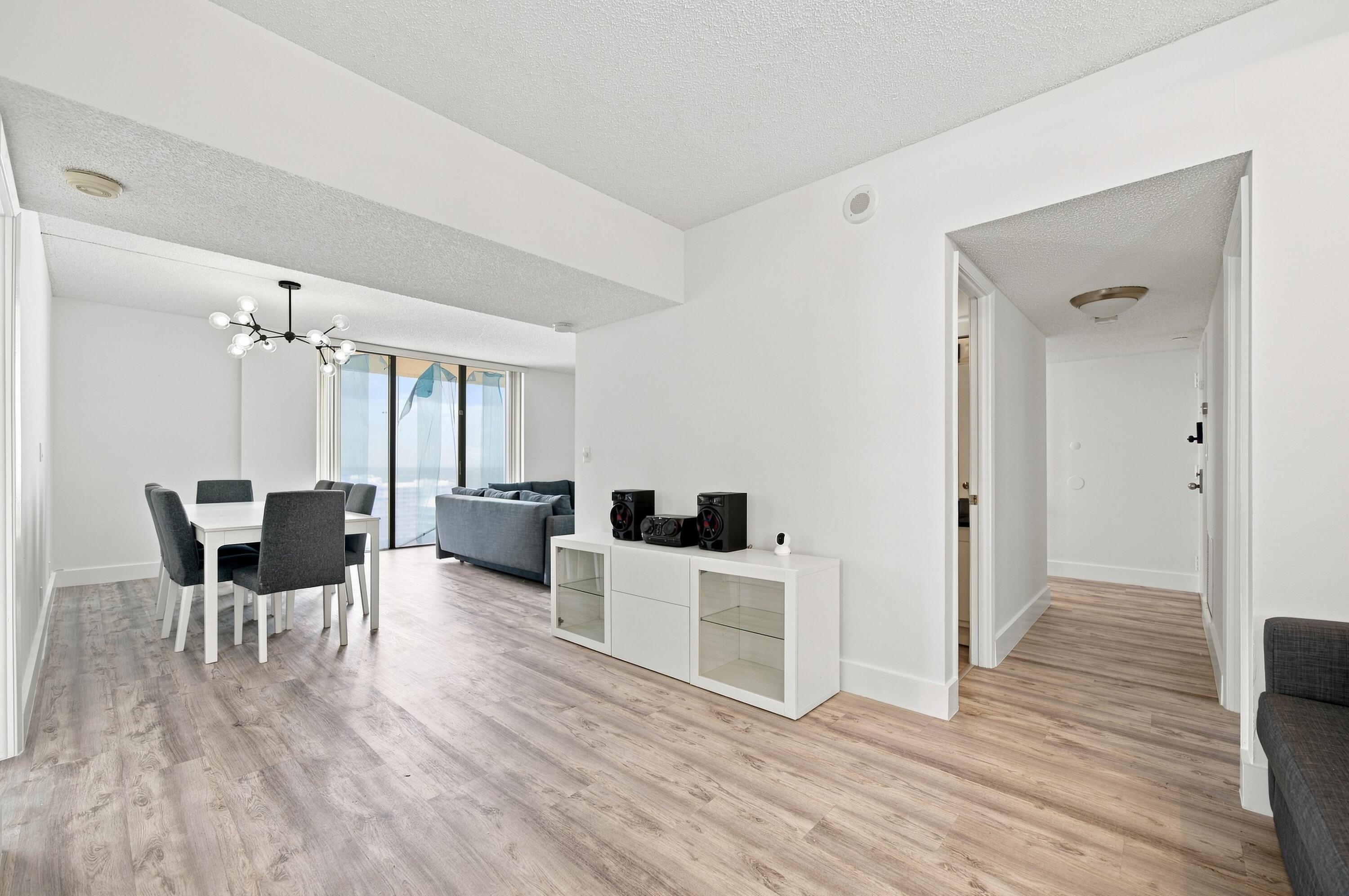 18181 NE 31st Court PH10