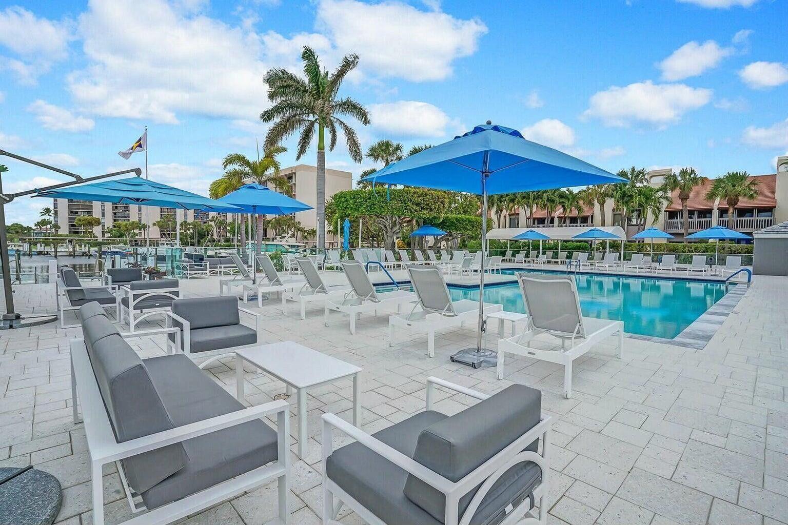 YACHT & RACQUET CLUB OF BOCA RATON CONDO - Residential