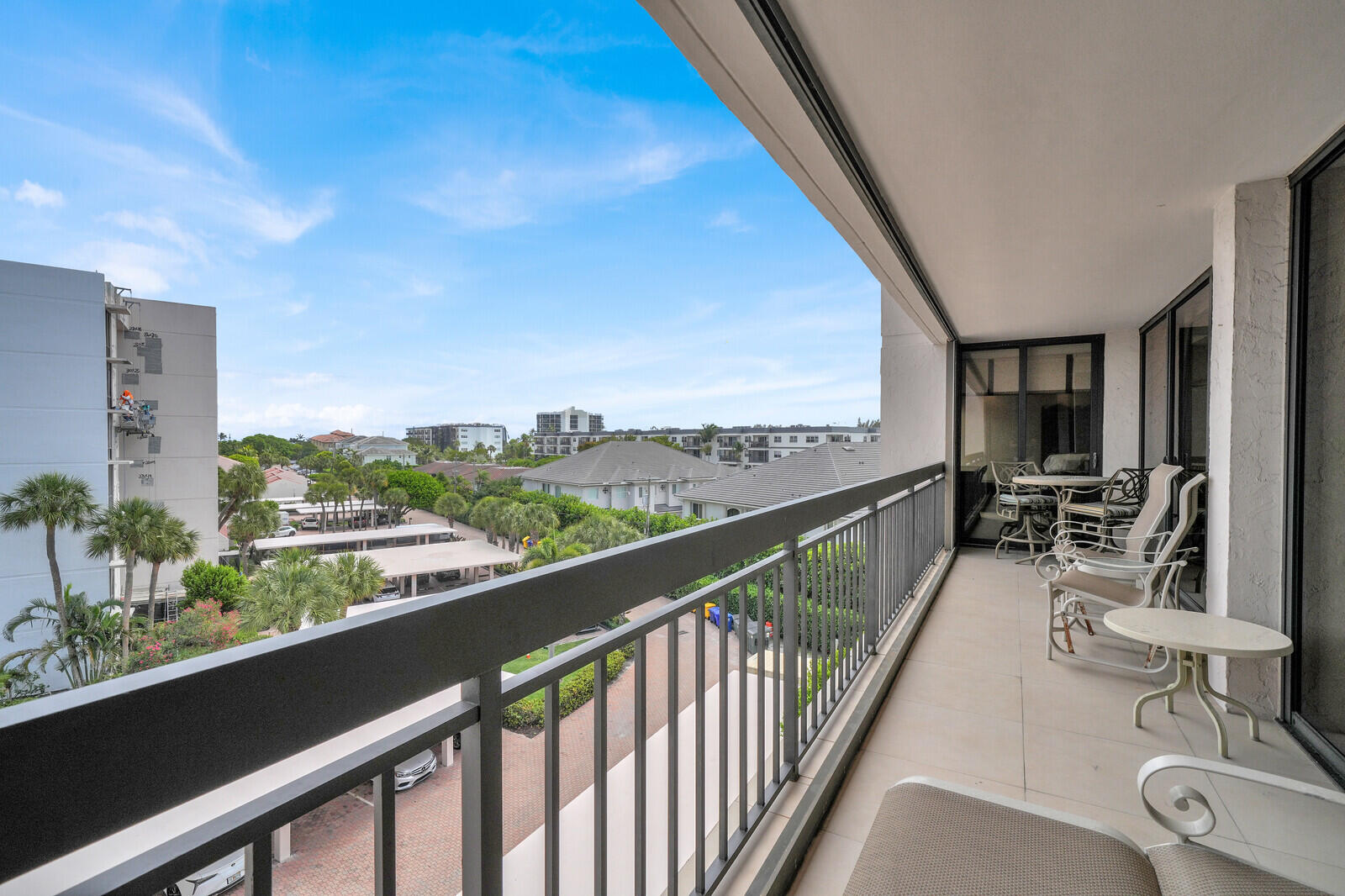 YACHT & RACQUET CLUB OF BOCA RATON CONDO - Residential