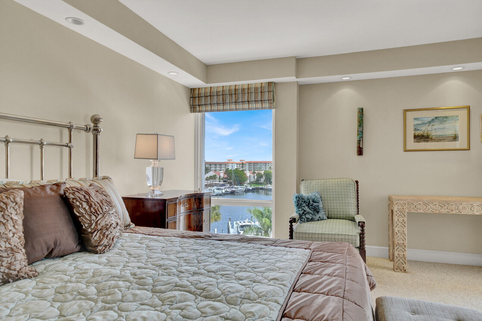 YACHT & RACQUET CLUB OF BOCA RATON CONDO - Residential