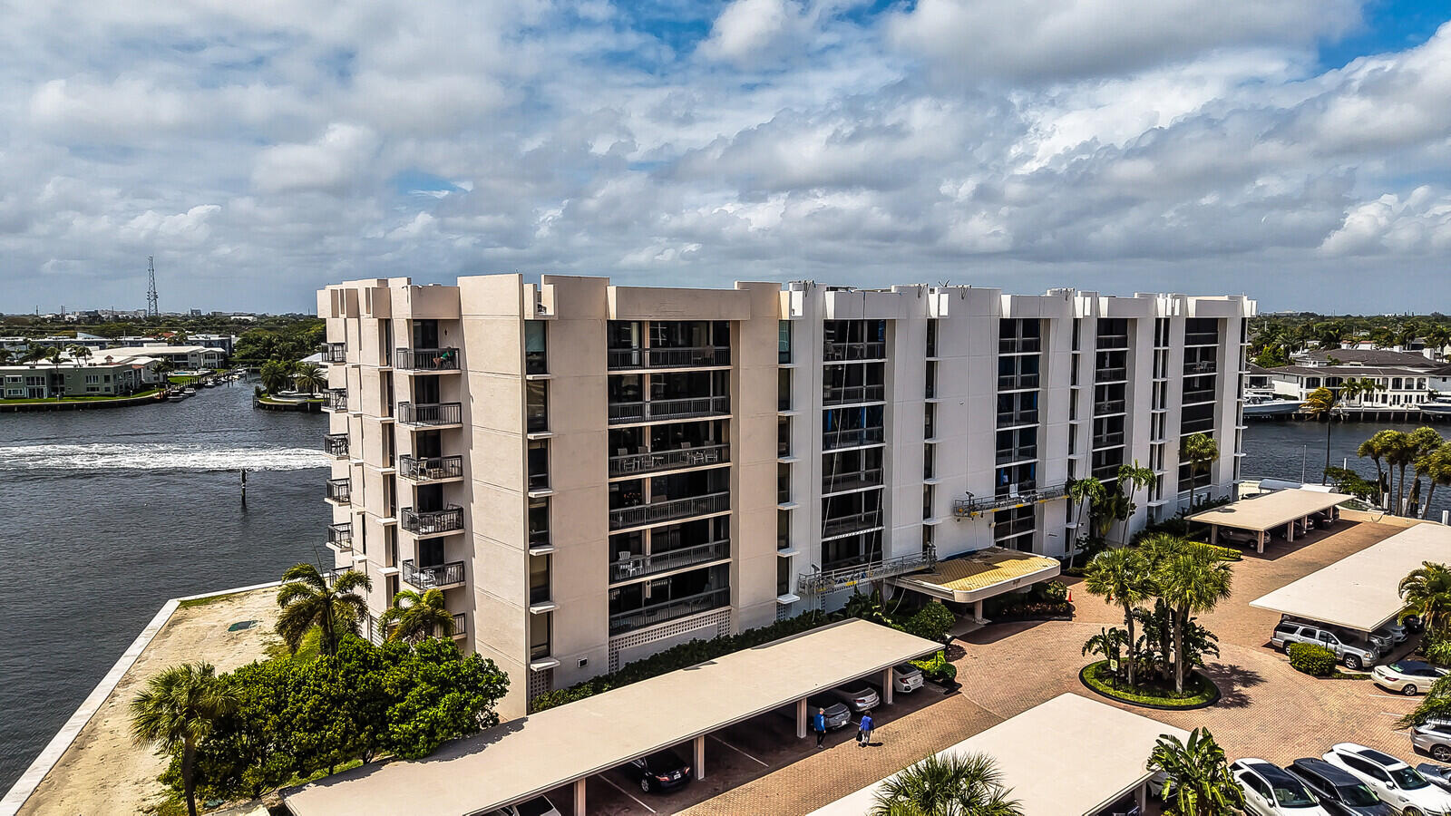 YACHT & RACQUET CLUB OF BOCA RATON CONDO - Residential