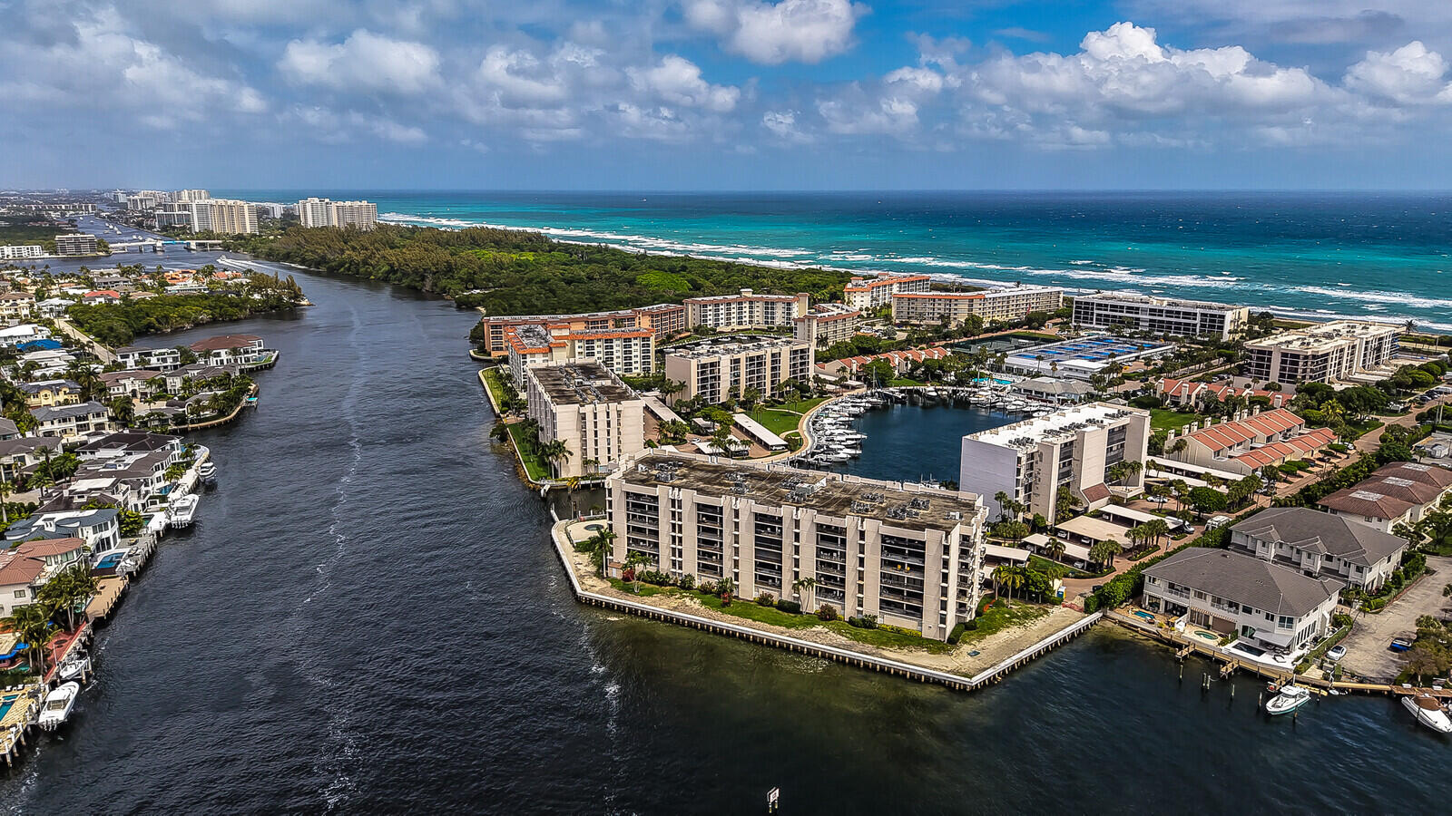YACHT & RACQUET CLUB OF BOCA RATON CONDO - Residential