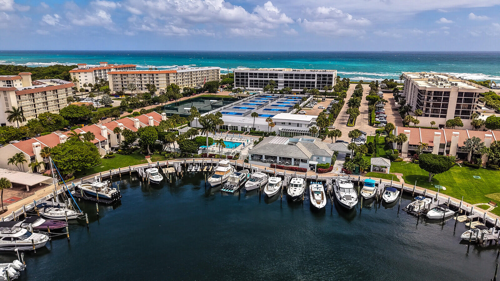 YACHT & RACQUET CLUB OF BOCA RATON CONDO - Residential