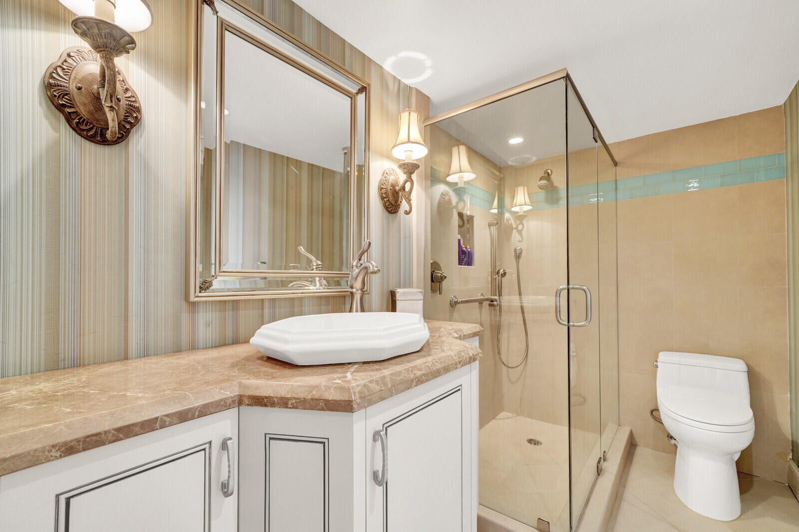 YACHT & RACQUET CLUB OF BOCA RATON CONDO - Residential