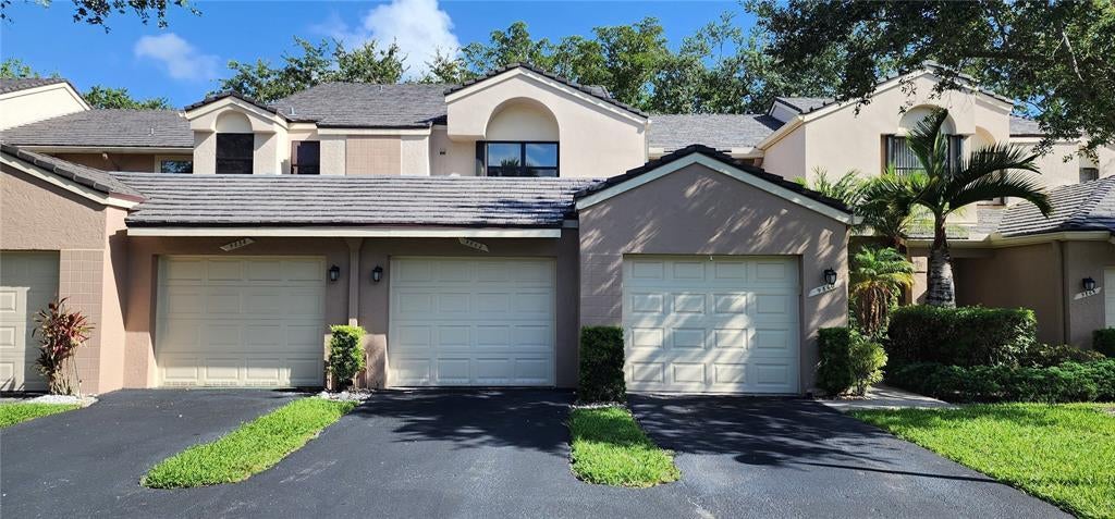 Photo of 9862 NW 1ST Court #9862, Plantation, FL 33324 (MLS # B26072398)