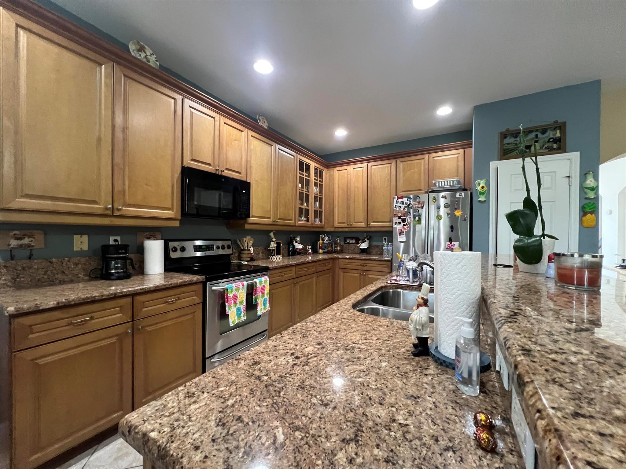 MAYFAIR AT WELLINGTON CON - Residential Lease