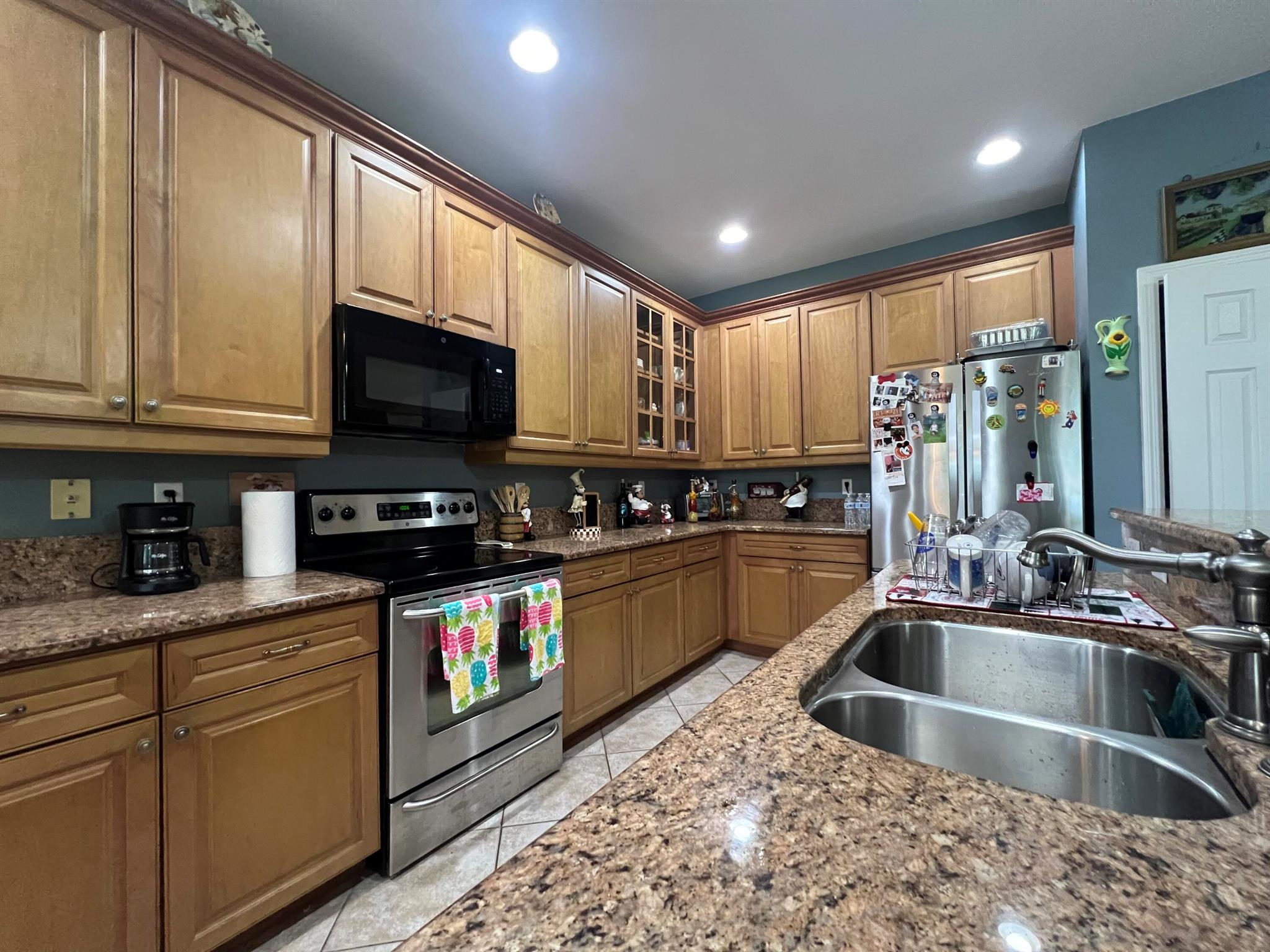 MAYFAIR AT WELLINGTON CON - Residential Lease