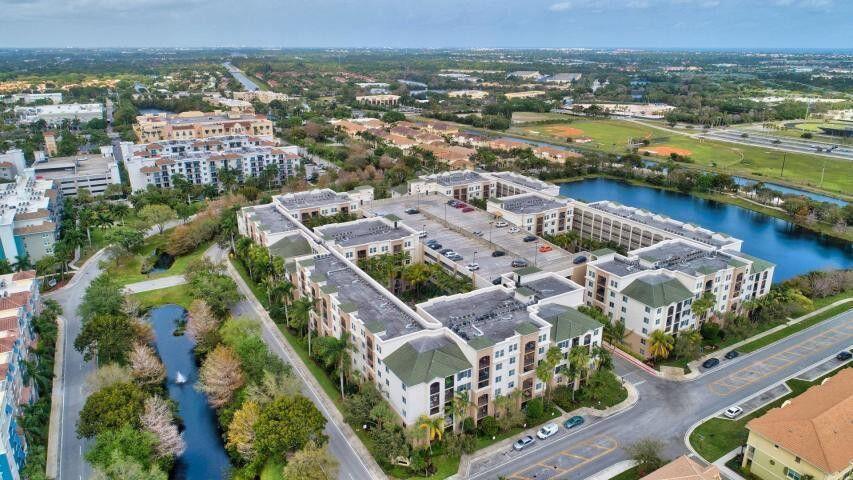 VIZCAYA LAKES CONDO - Residential Lease