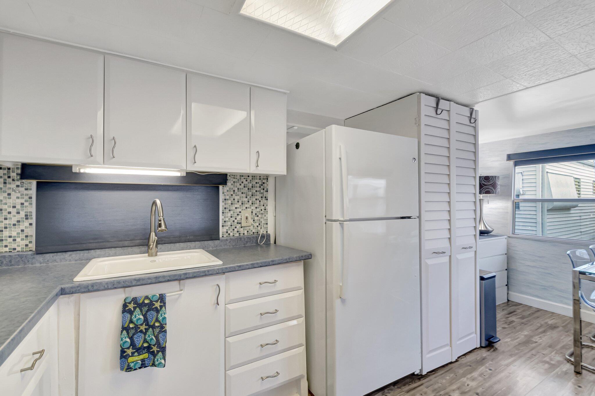 BRINY BREEZES INC - Residential