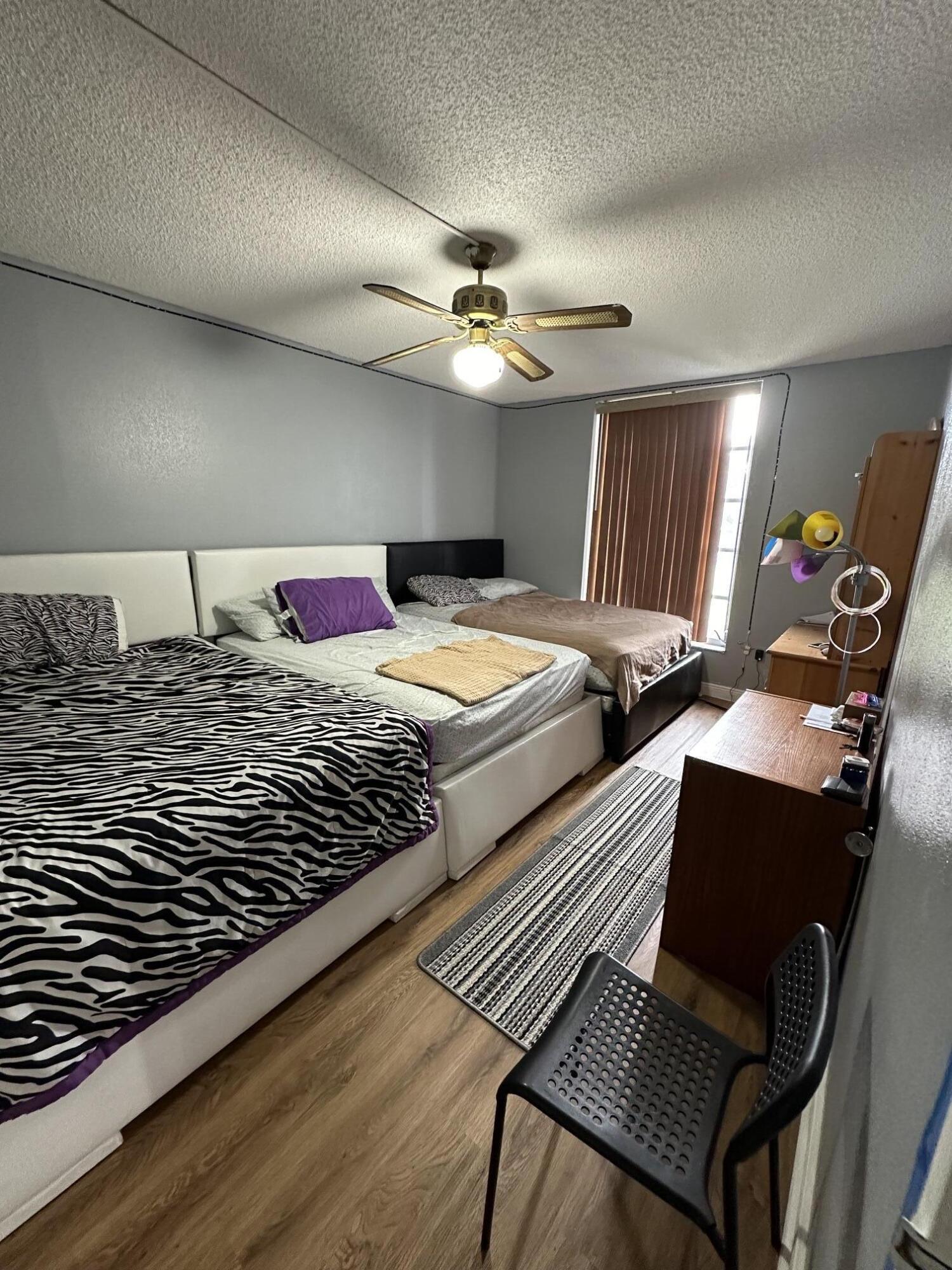 SANDS POINT CONDOMINIUM I - Residential