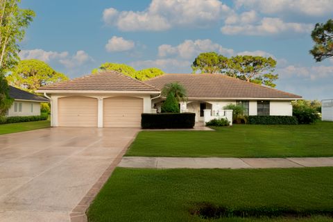 A home in Port St Lucie