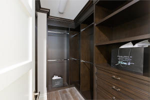 ROYAL PALM YACHT & COUNTR - Residential