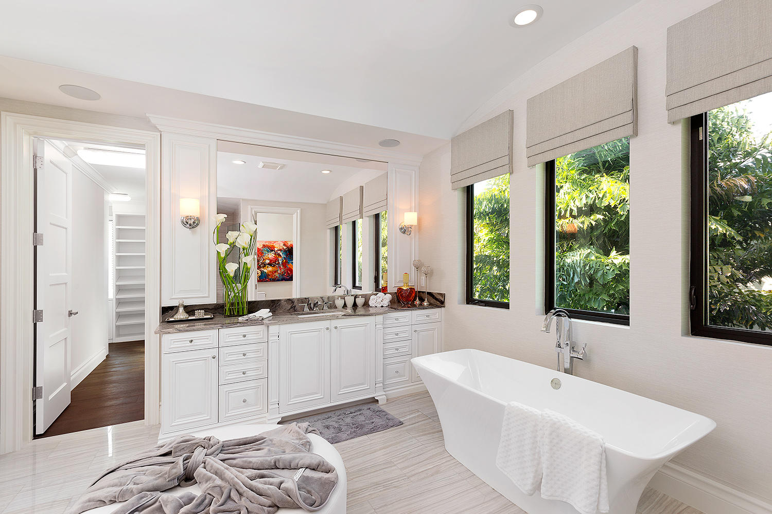 ROYAL PALM YACHT & COUNTRY CLUB - Residential