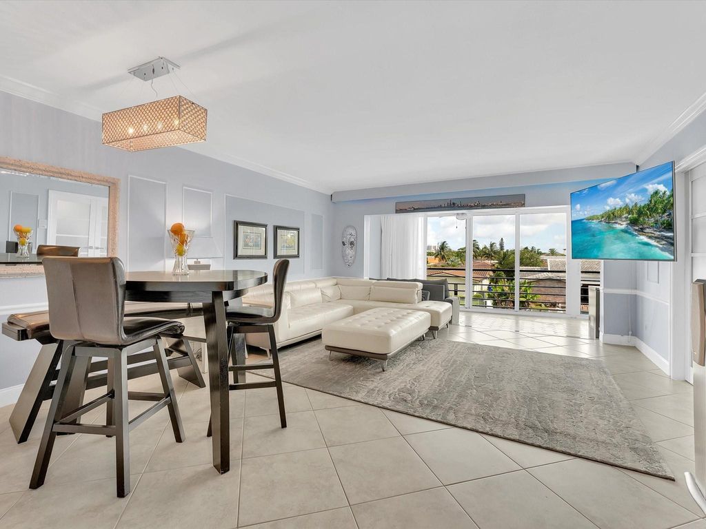 Photo of 3050 NE 47th Court #204, Fort Lauderdale, FL 33308 (MLS # F10514197)