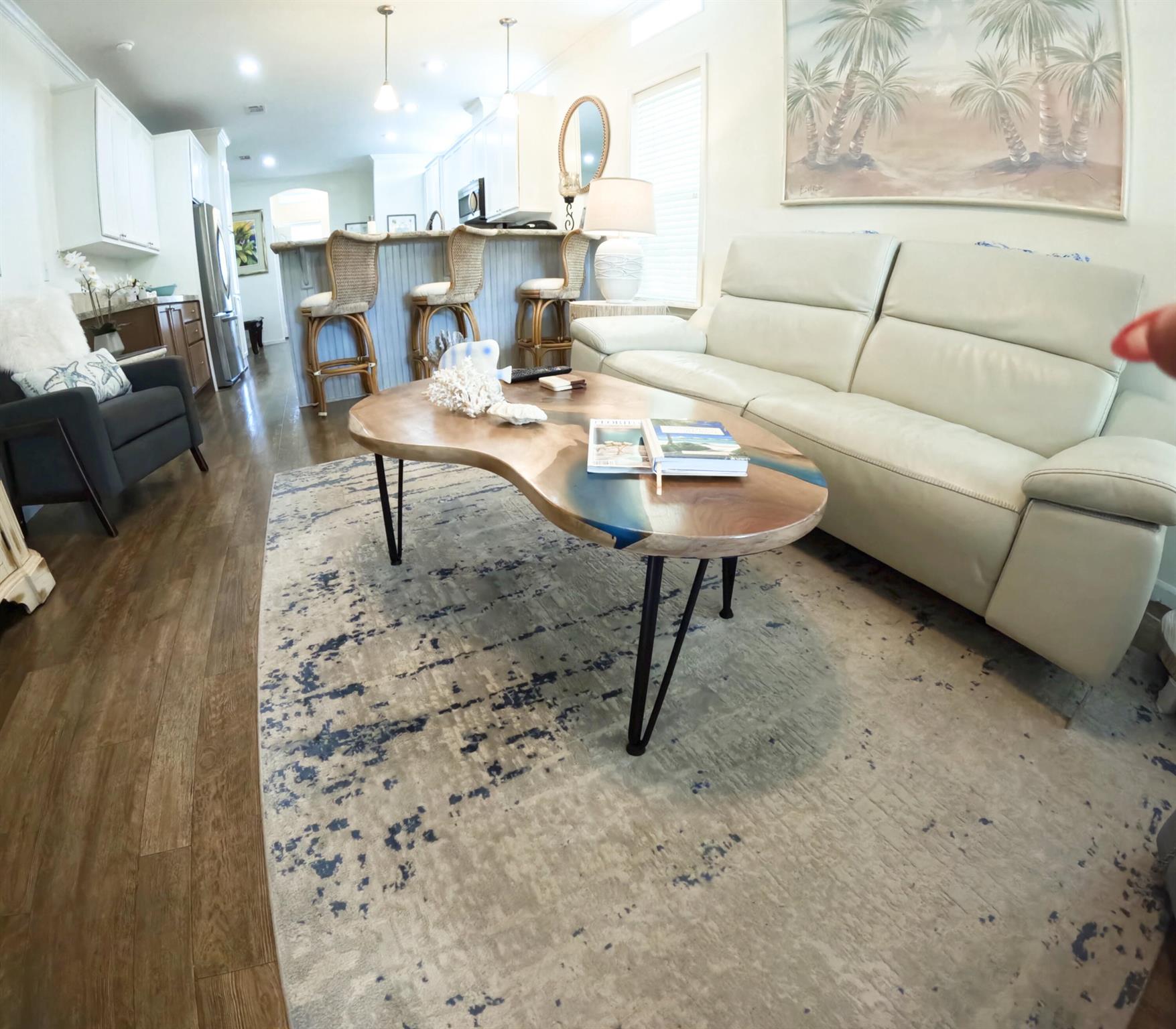 6119 N Ficus Lane