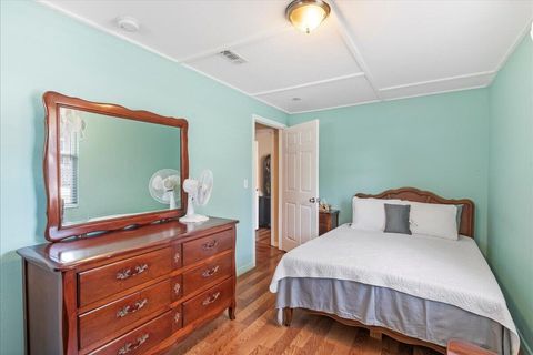 Tiny photo for 216 Micco Avenue, Sebring, FL 33870 (MLS # B26036736)