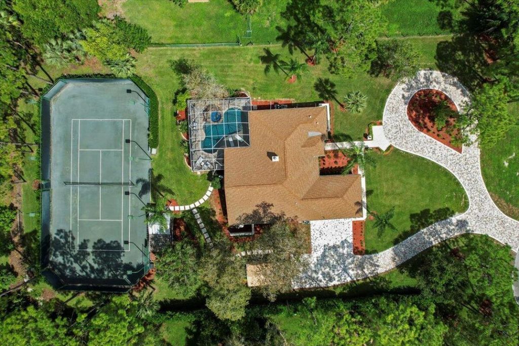 Photo of 17549 Bridle Lane, Jupiter, FL 33478 (MLS # R11127158)