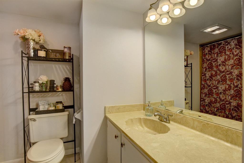 CLUB ROYALE CONDO - Residential