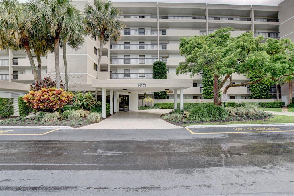 CLUB ROYALE CONDO - Residential