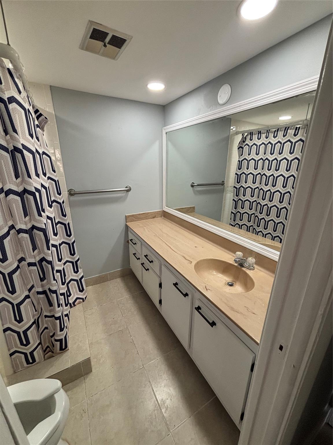 Bermuda Club One Condo - Residential Lease