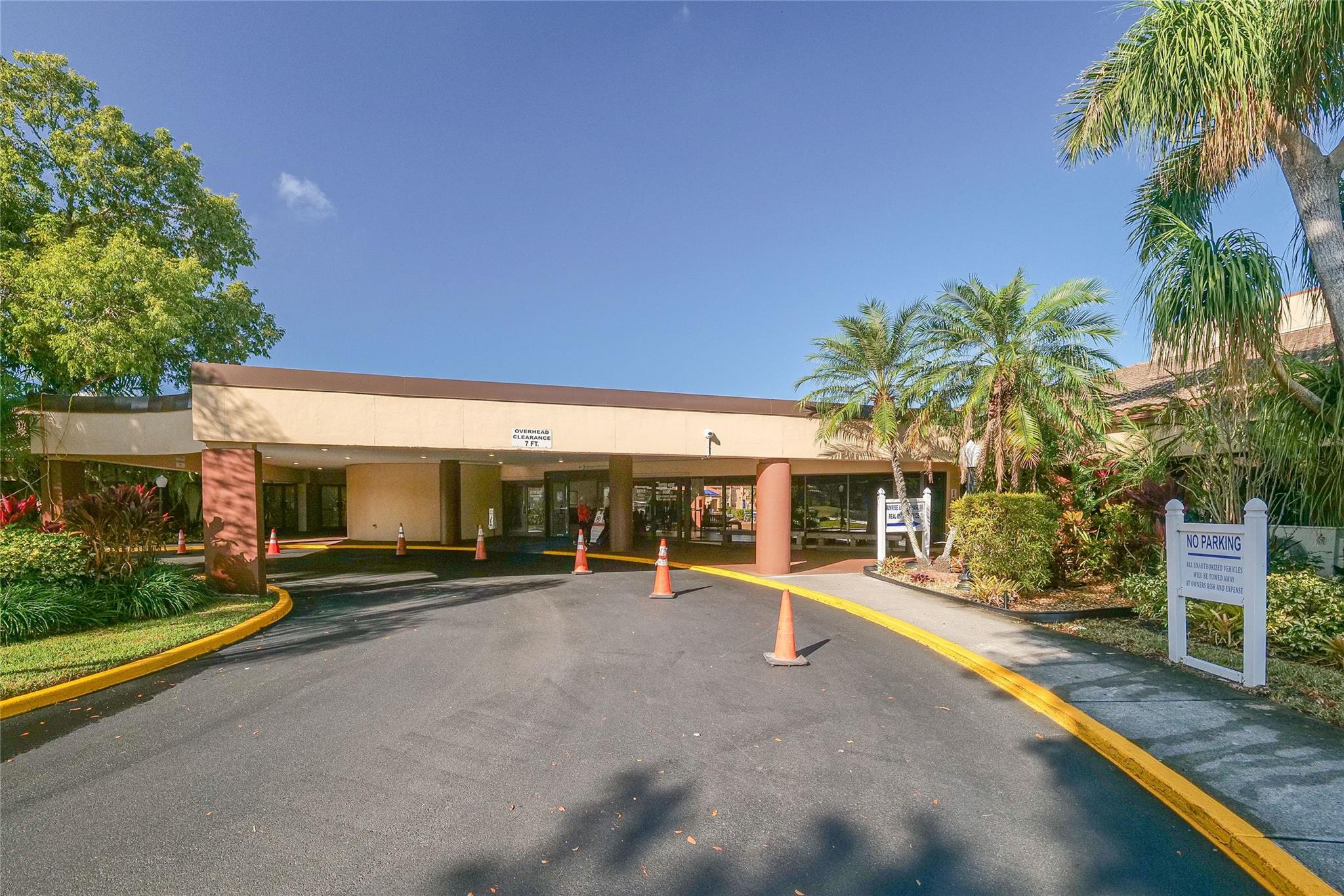 Sunrise Lakes - Residential