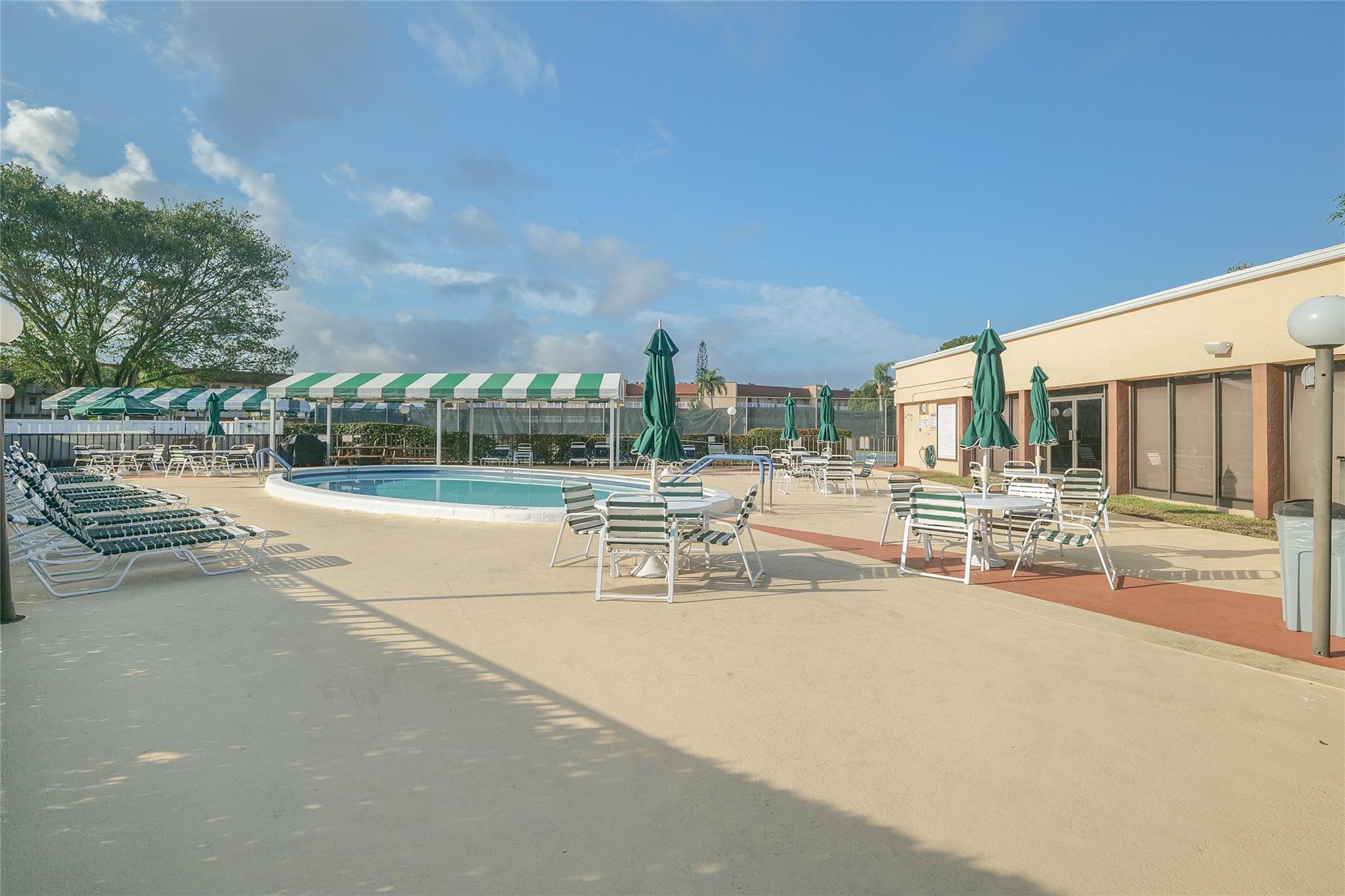 Sunrise Lakes - Residential