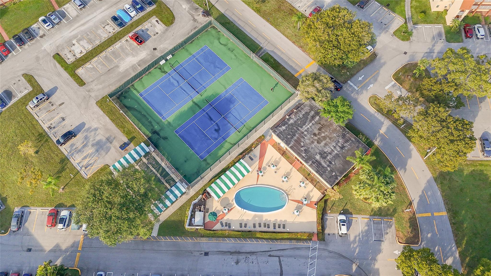 Sunrise Lakes - Residential