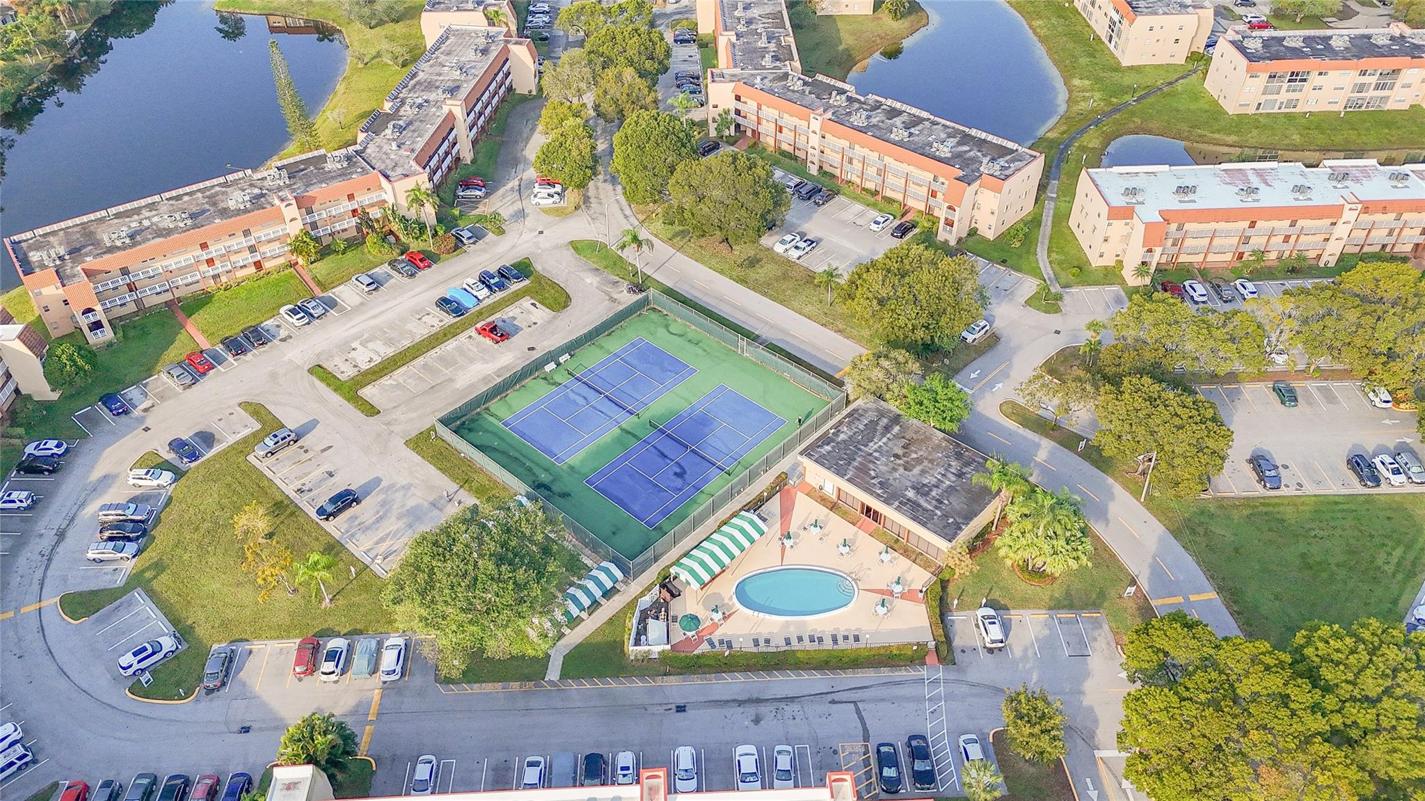 Sunrise Lakes - Residential