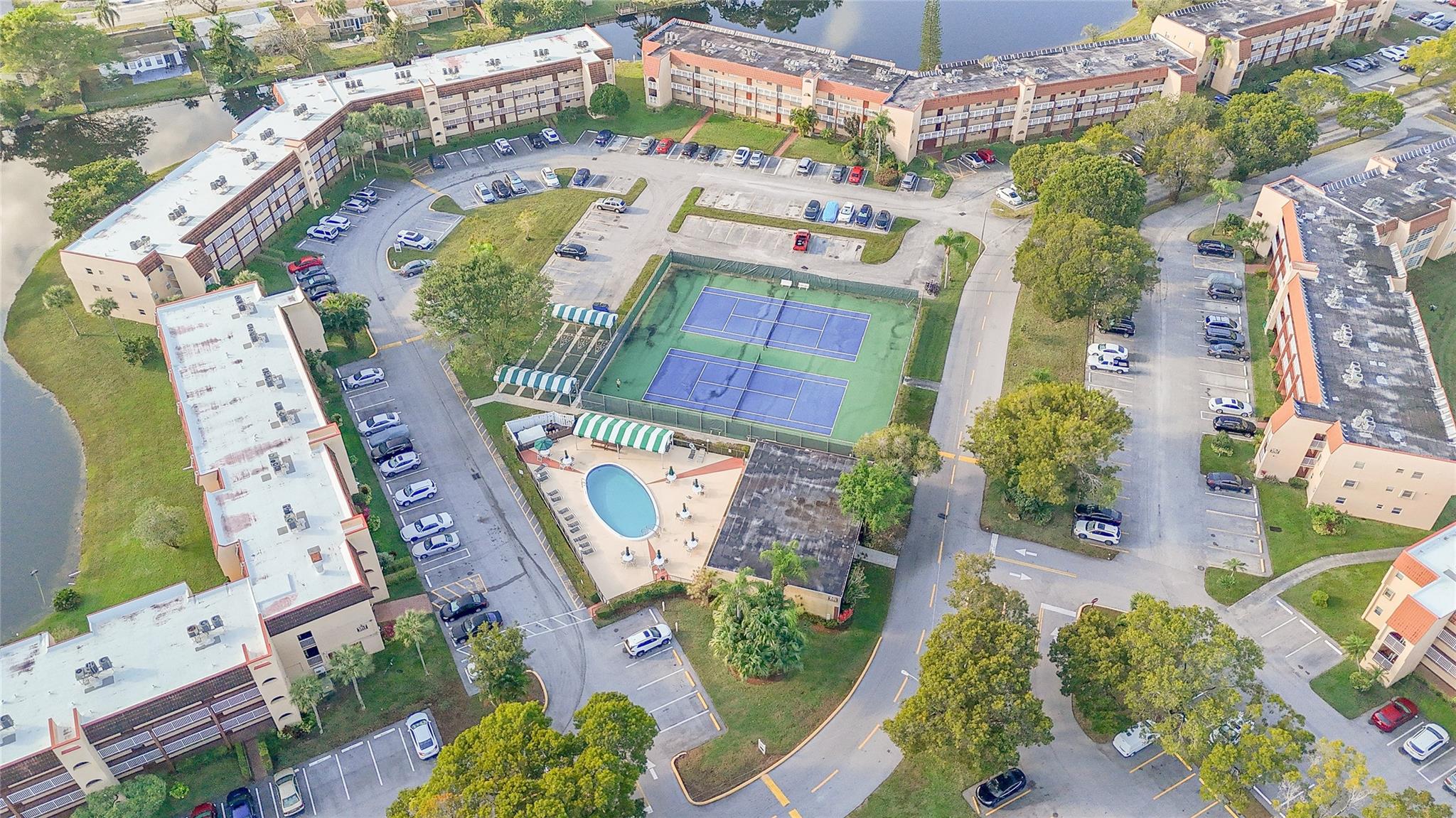 Sunrise Lakes - Residential