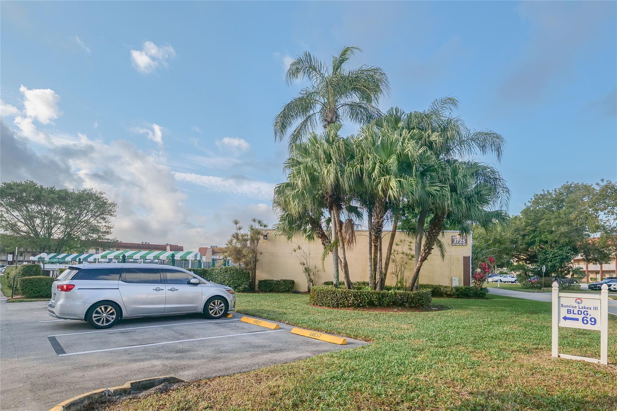 Sunrise Lakes - Residential
