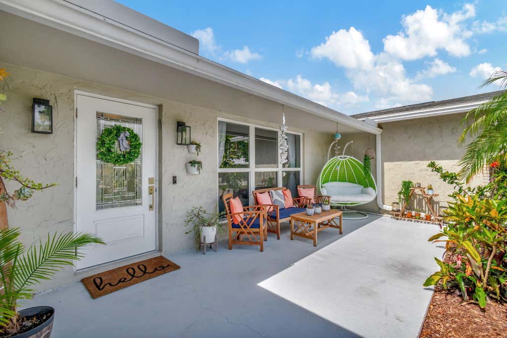 Photo of 1066 SW 25TH Way, Boynton Beach, FL 33426 (MLS # B26063536)
