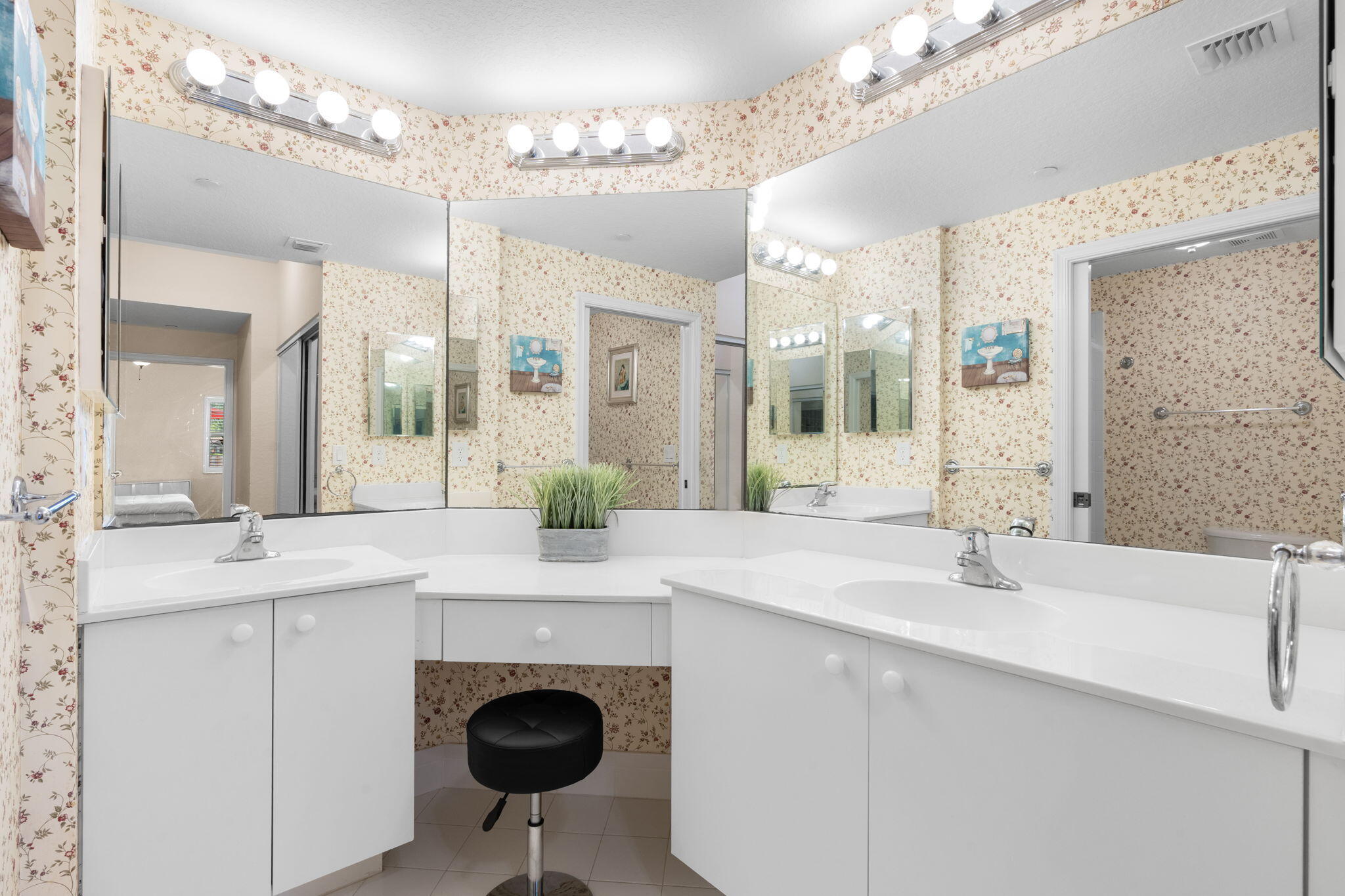 YARDLEY CONDOMINIUM C - Residential