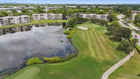 Condominium in Davie FL 9470 Poinciana Pl Pl 24.jpg