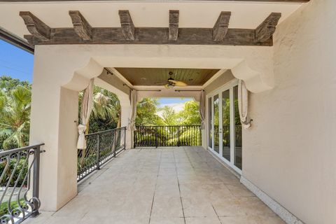 Tiny photo for 1212 E Lake Drive, Fort Lauderdale, FL 33316 (MLS # B26029395)
