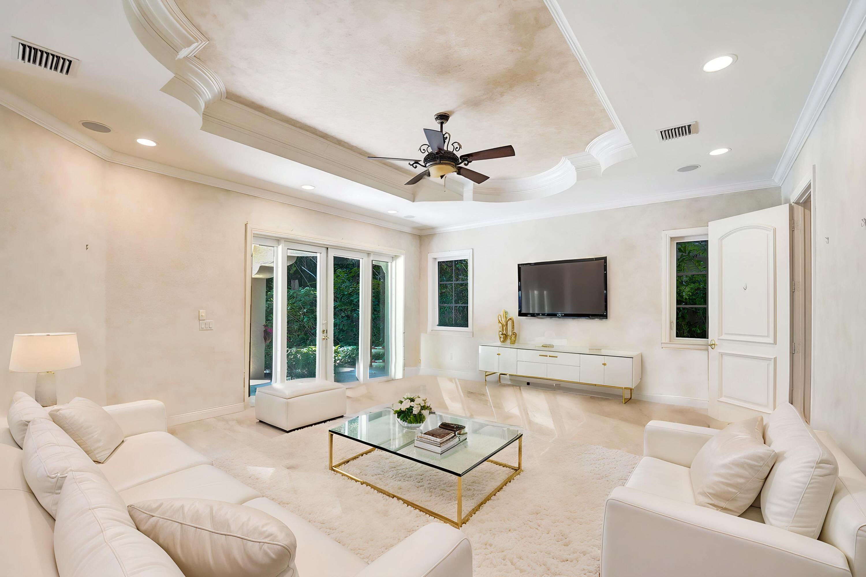 HARBOR BEACH - Residential