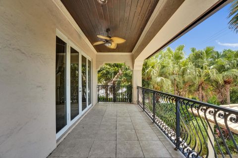 Tiny photo for 1212 E Lake Drive, Fort Lauderdale, FL 33316 (MLS # B26029395)